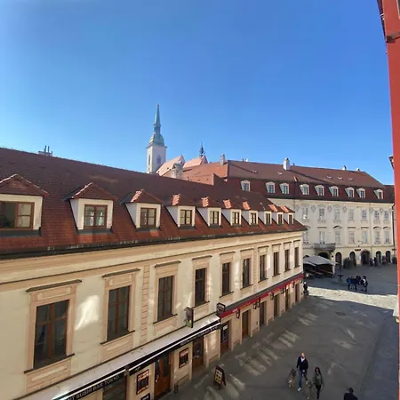 Audrey Hepburn Ii Location Cathedral View Air-conditioned 布拉迪斯拉发